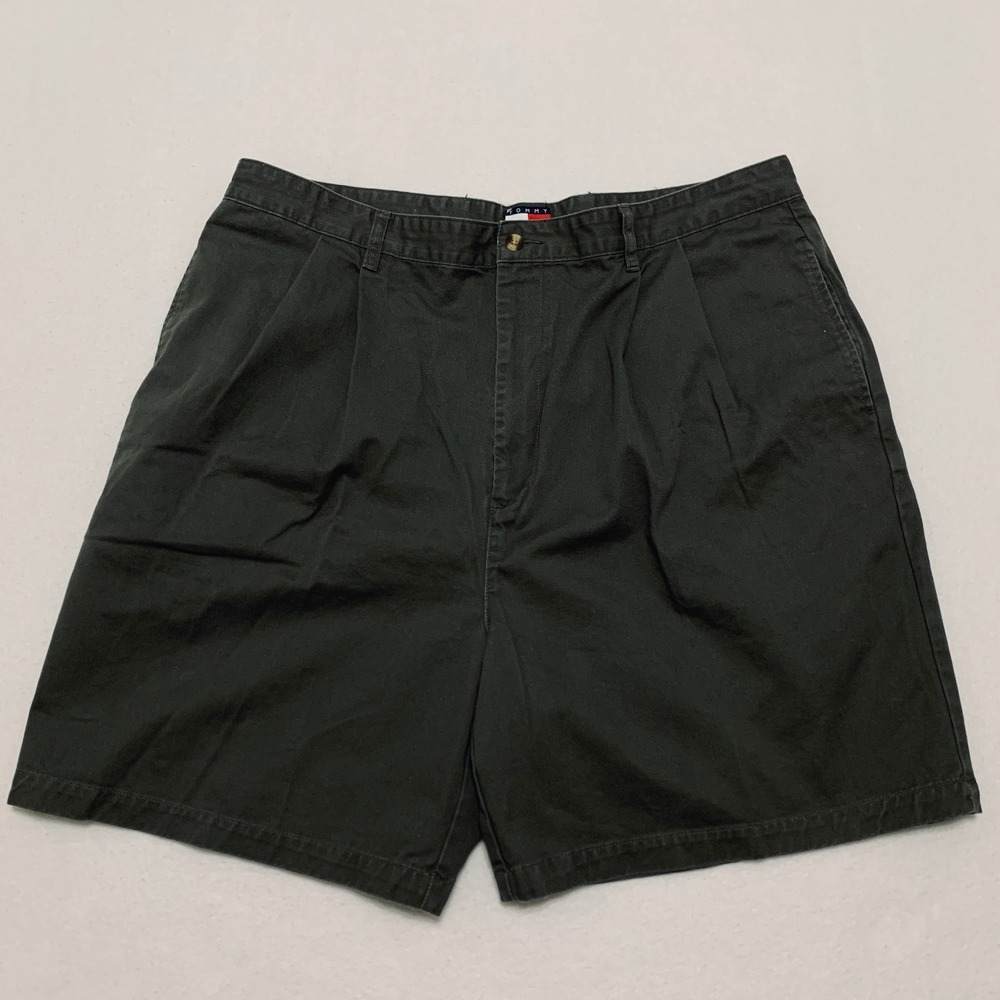 Tommy Hilfiger‎ Chino Shorts Men's 42 (Waist 40") Green Pleated Cotton 7" Inseam